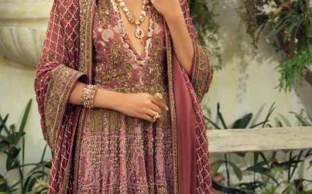 Top Trends in Pakistani Marriage Dresses for 2025 Brides