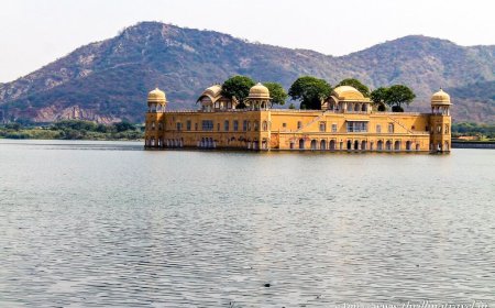 Jal Mahal Jaipur: A Royal Gem Floating on Water