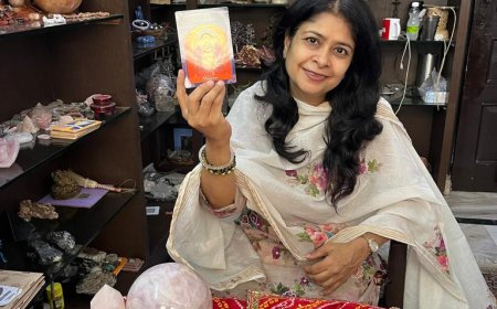 Unlock Your Future with Tarot Card Reading in South Africa – Sangeeta Healing Temple