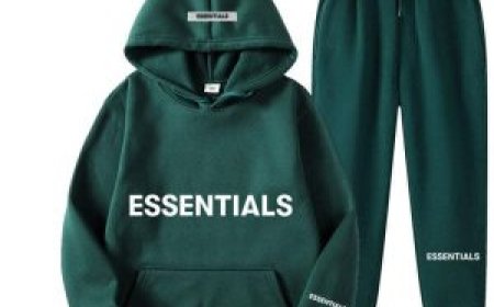 Classic Essential Hoodie for Effortless Layering and Daily Wear