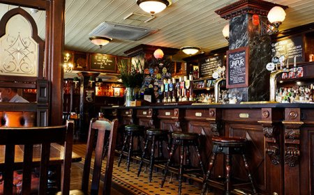 This Rooftop Bar in Hyderabad Offers the City’s Best Views