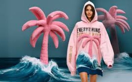 Why the Pink Palm Puff Is Taking Over American Fashion