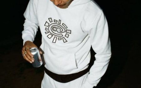 Hot New Picks: Discover Adwysd Joggers & Zach Bryan Hoodies Today