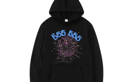 Sp5der Clothing: Elevating Streetwear with the Iconic Black Spider Hoodie
